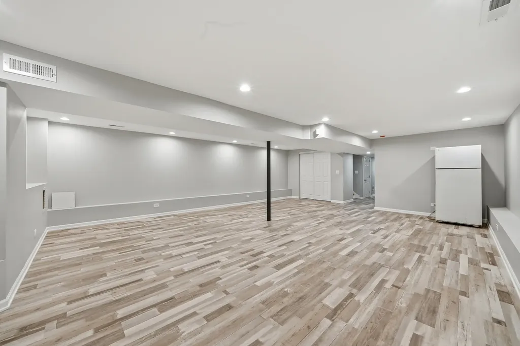 8839 South Colfax Avenue Chicago IL 60617