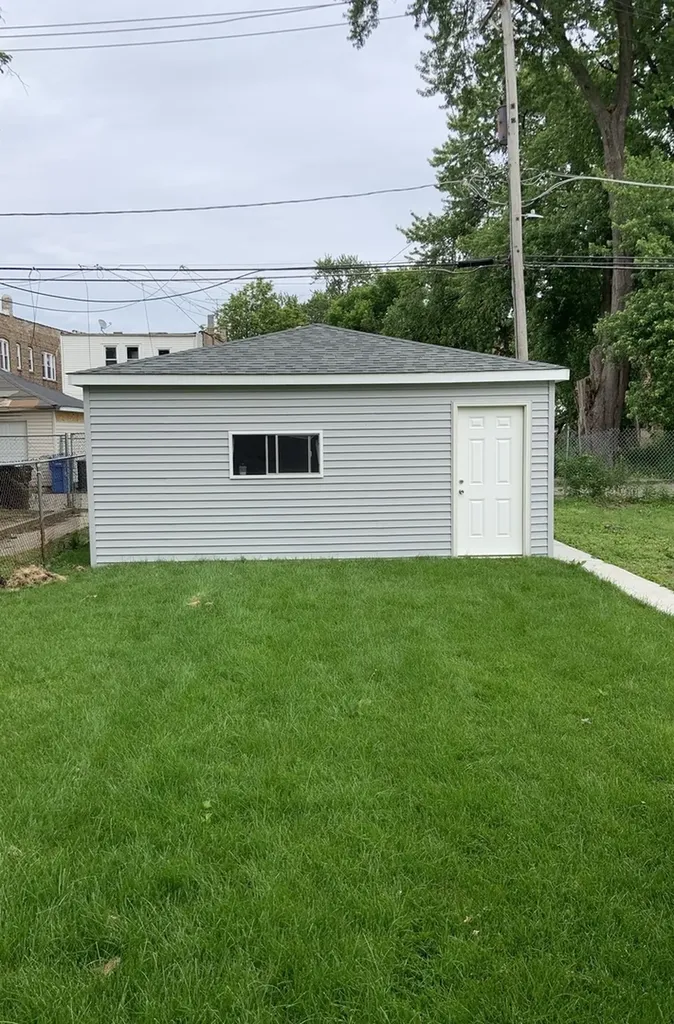 8839 South Colfax Avenue Chicago IL 60617