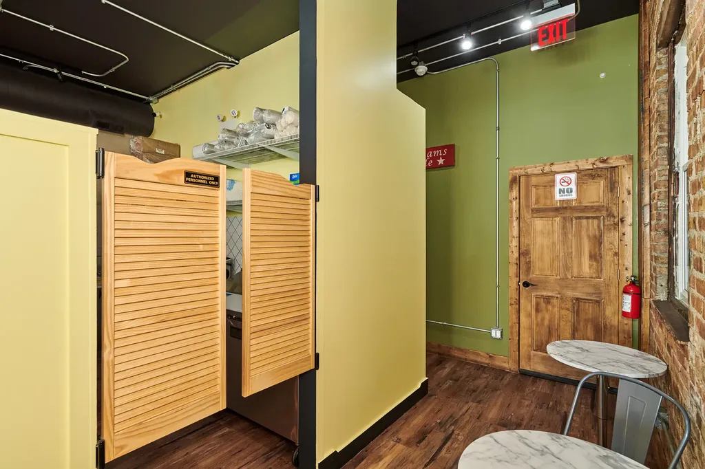 2607 West Peterson Avenue Chicago IL 60659