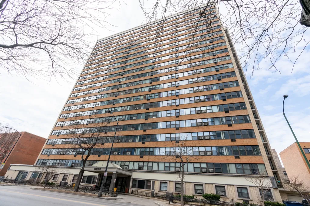 6030 North Sheridan Road Chicago IL 60660