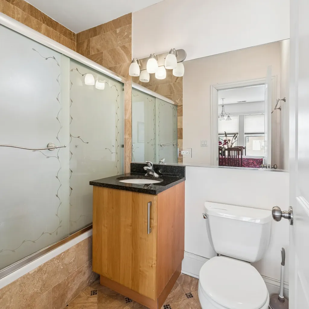 2656 West Lunt Avenue Chicago IL 60645