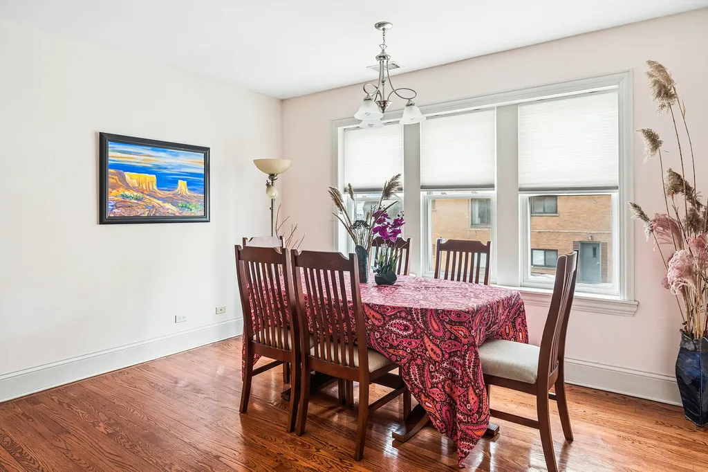 2656 West Lunt Avenue Chicago IL 60645