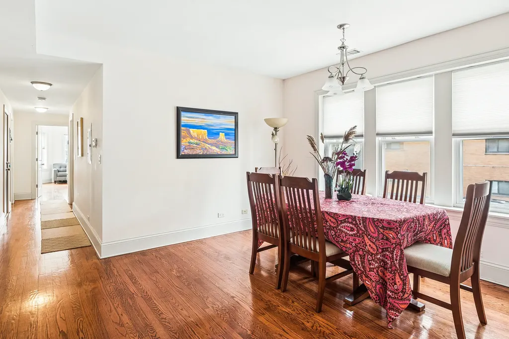 2656 West Lunt Avenue Chicago IL 60645