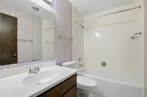 1050 Holbrook Road Homewood IL 60430