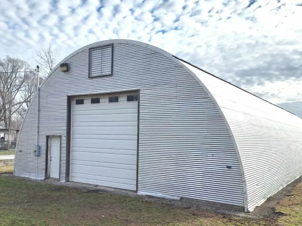 109 East South Street Garrett IL 61913