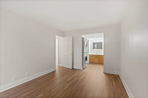 1975 Kenilworth Circle Hoffman Estates IL 60169