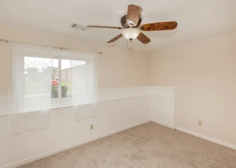1211 48TH Avenue East Moline IL 61244