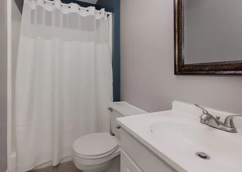 1211 48TH Avenue East Moline IL 61244