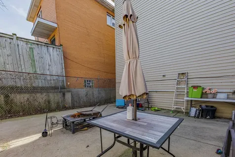 2919 South Keeley Street Chicago IL 60608