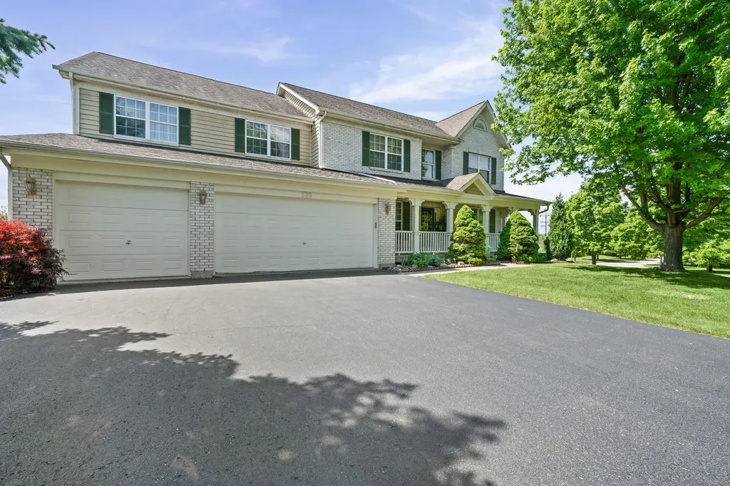 529 Nunda Trail Crystal Lake IL 60012