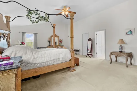 529 Nunda Trail Crystal Lake IL 60012