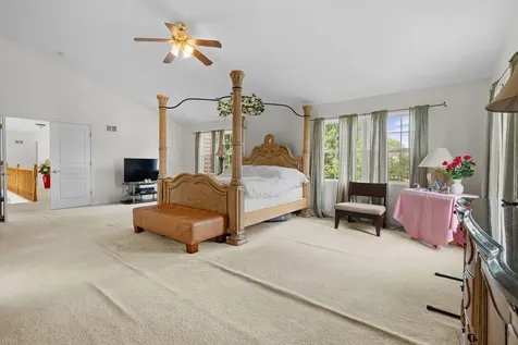 529 Nunda Trail Crystal Lake IL 60012
