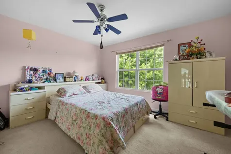 529 Nunda Trail Crystal Lake IL 60012