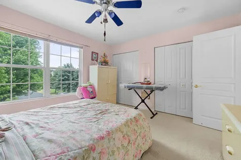 529 Nunda Trail Crystal Lake IL 60012