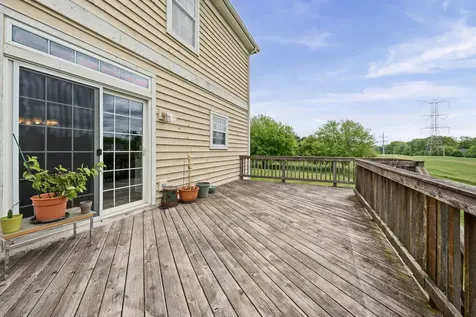 529 Nunda Trail Crystal Lake IL 60012
