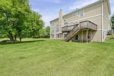 529 Nunda Trail Crystal Lake IL 60012