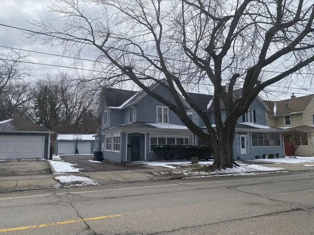 515 Walnut Avenue Elgin IL 60123