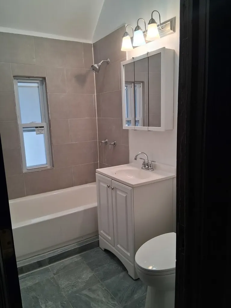 5932 South Parnell Avenue Chicago IL 60621