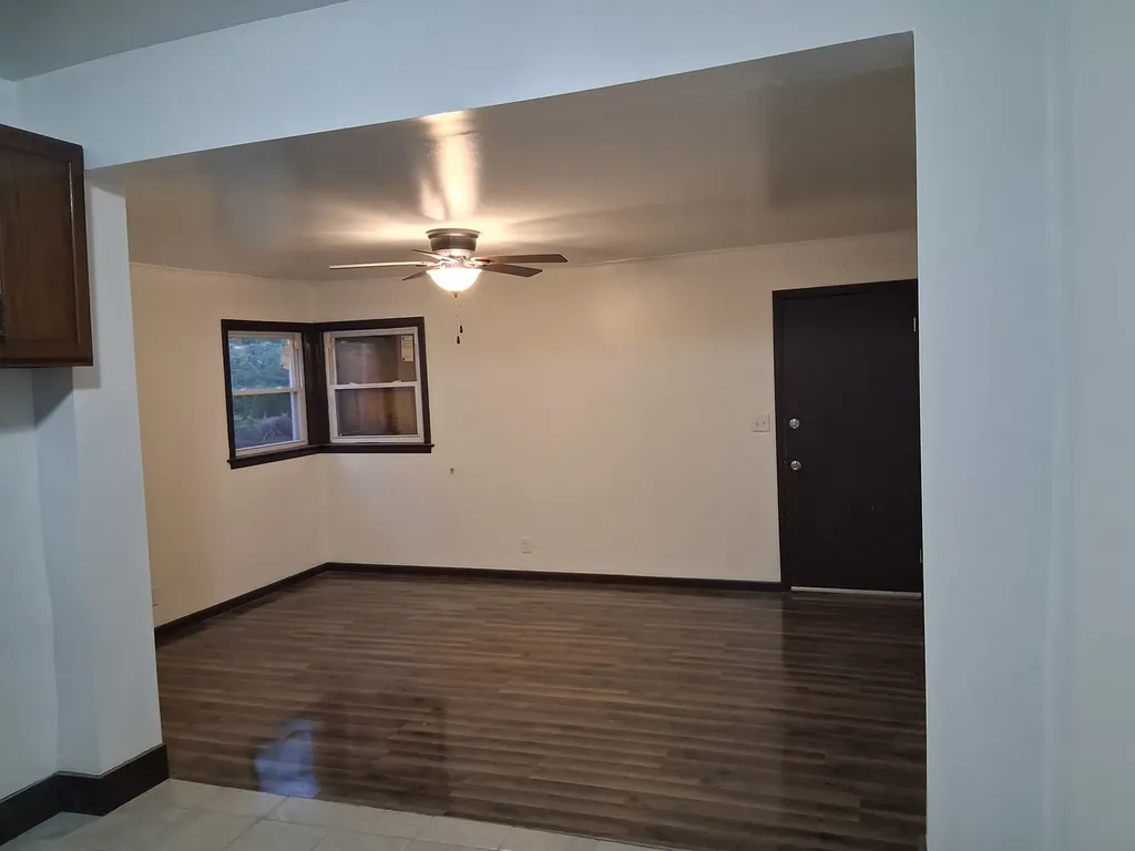 5932 South Parnell Avenue Chicago IL 60621