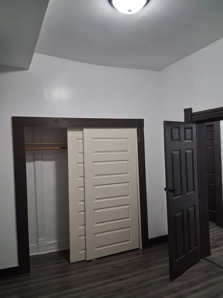 5932 South Parnell Avenue Chicago IL 60621