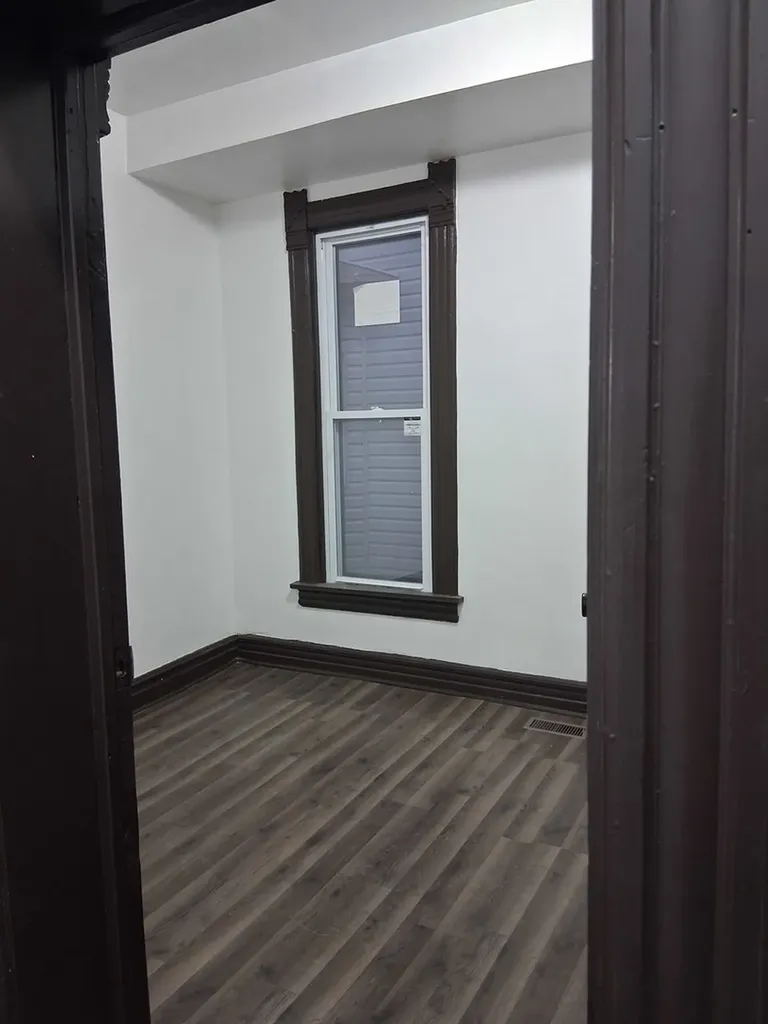 5932 South Parnell Avenue Chicago IL 60621