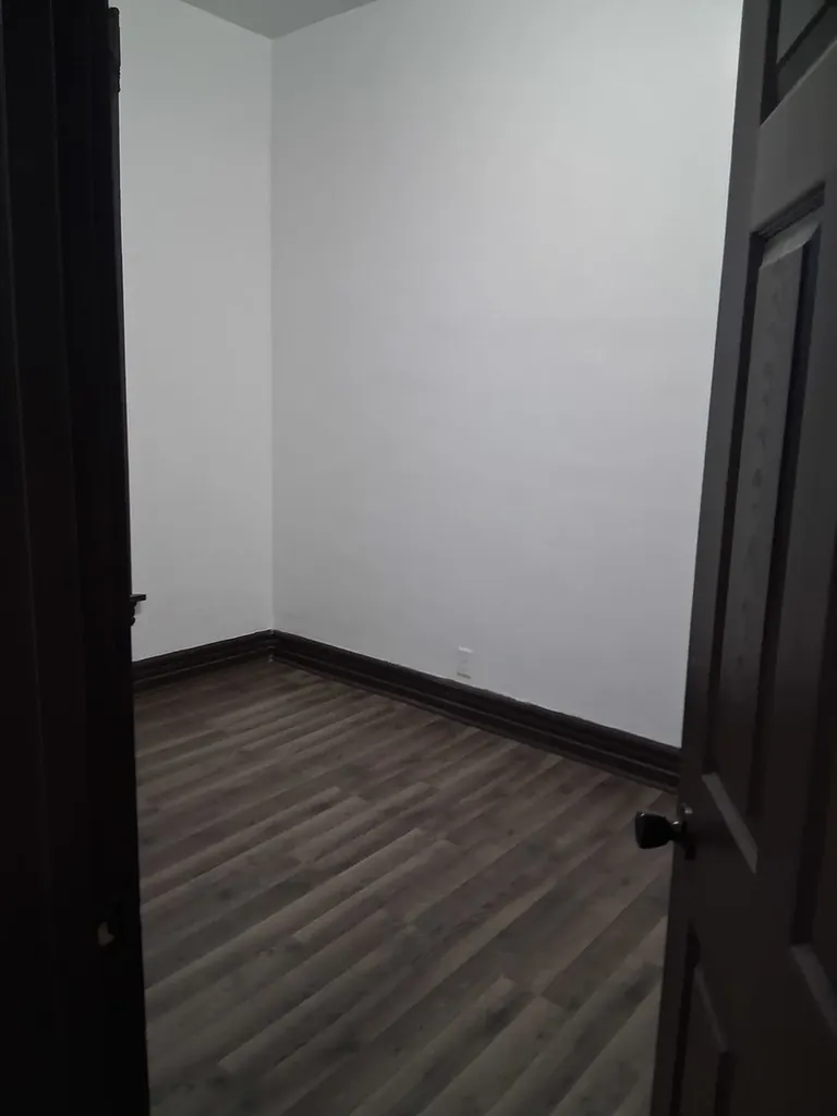 5932 South Parnell Avenue Chicago IL 60621
