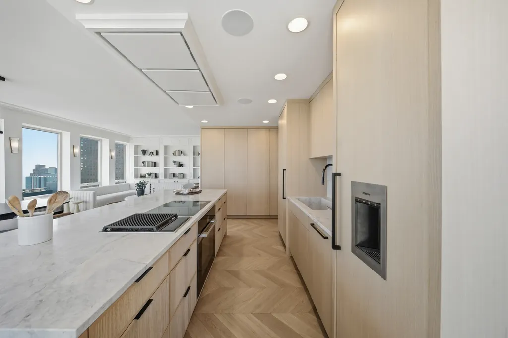 111 East Chestnut Street Chicago IL 60611