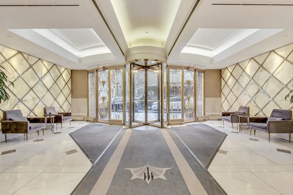 111 East Chestnut Street Chicago IL 60611