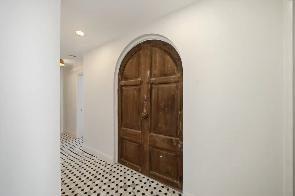 111 East Chestnut Street Chicago IL 60611