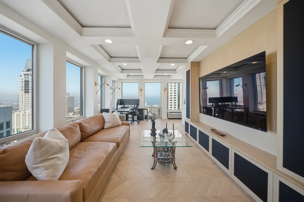 111 East Chestnut Street Chicago IL 60611