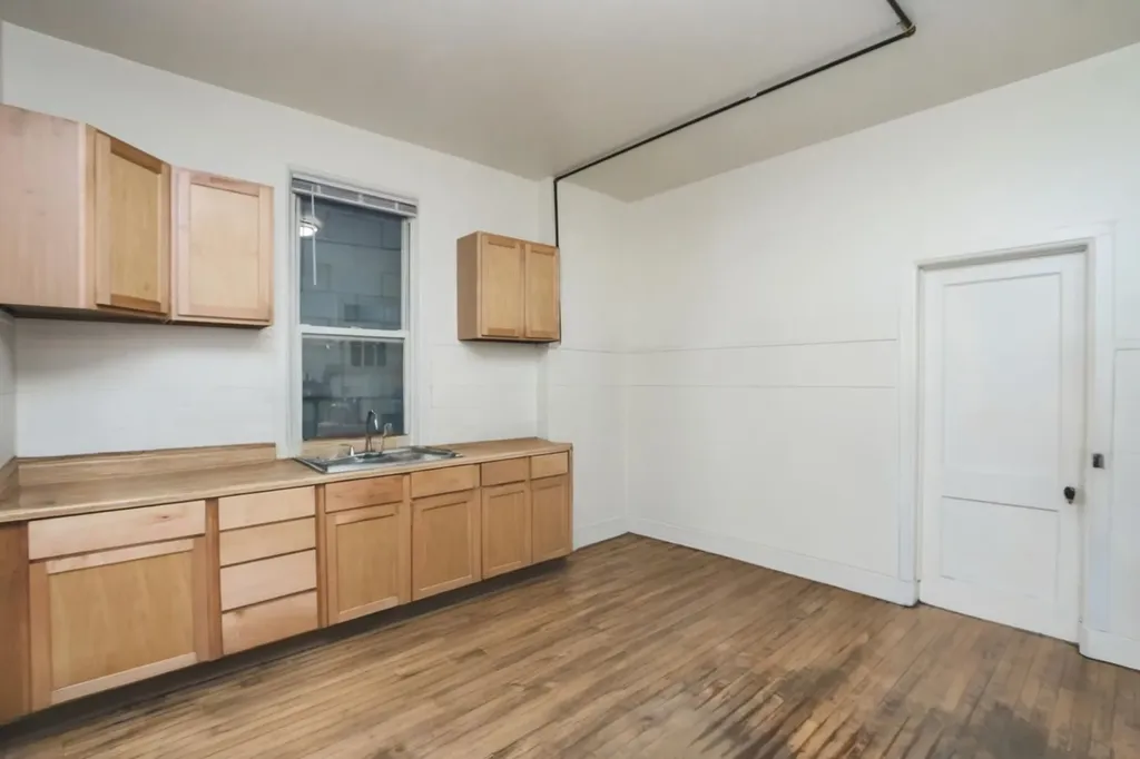 1136 North Milwaukee Avenue Chicago IL 60642
