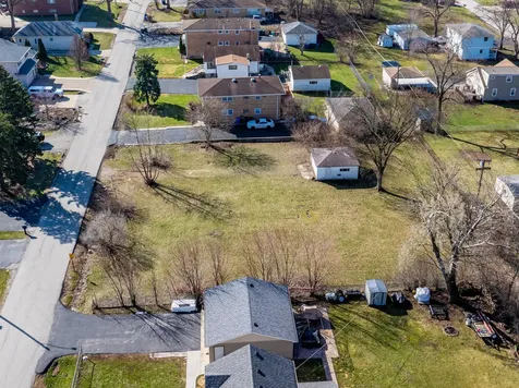 7740-7744 Banks Street Justice IL 60458