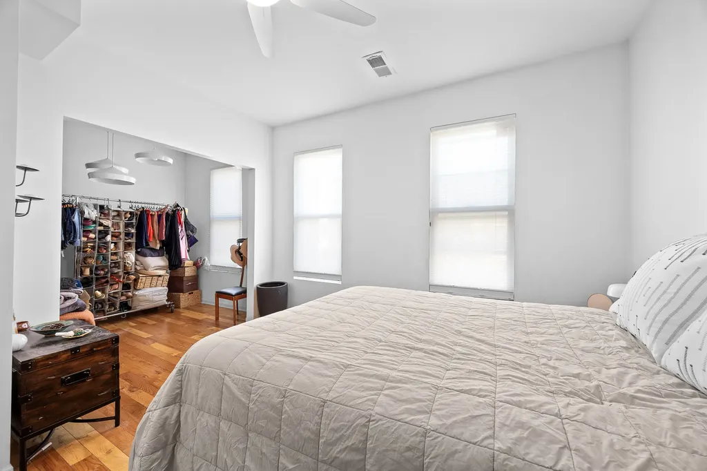 1527 West 18th Place Chicago IL 60608