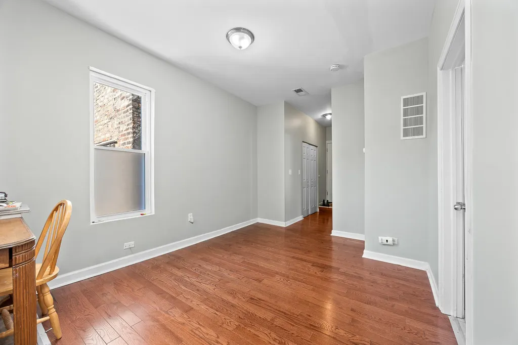 1527 West 18th Place Chicago IL 60608