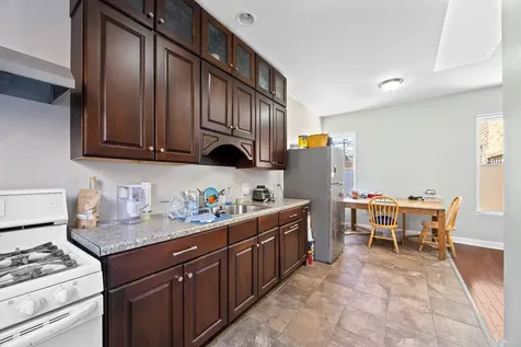 1527 West 18th Place Chicago IL 60608