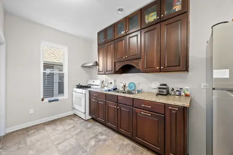 1527 West 18th Place Chicago IL 60608