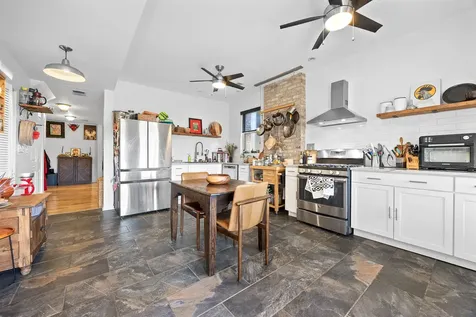 1527 West 18th Place Chicago IL 60608