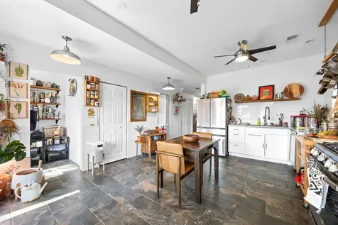1527 West 18th Place Chicago IL 60608