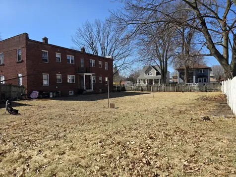 904 17TH Avenue Rockford IL 61104