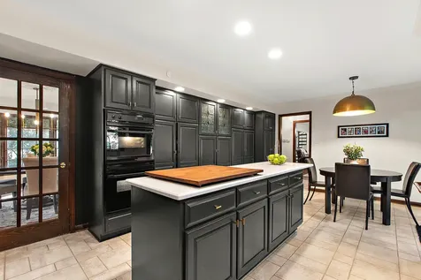 515 Aberdeen Road Frankfort IL 60423