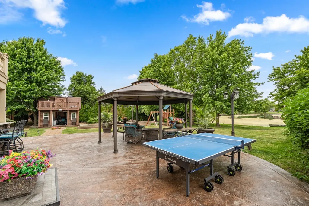 17949 South Crystal Lake Drive Mokena IL 60448