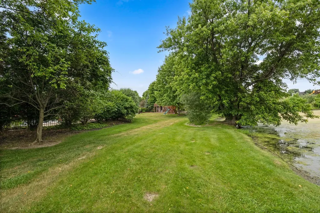 17949 South Crystal Lake Drive Mokena IL 60448