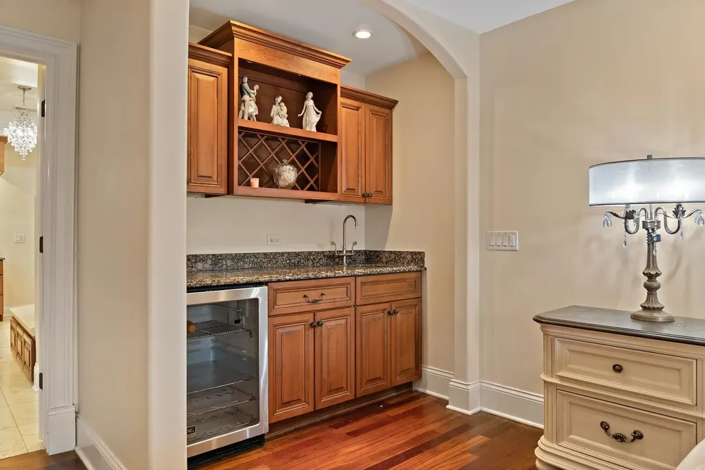 17949 South Crystal Lake Drive Mokena IL 60448