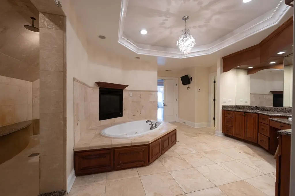 17949 South Crystal Lake Drive Mokena IL 60448