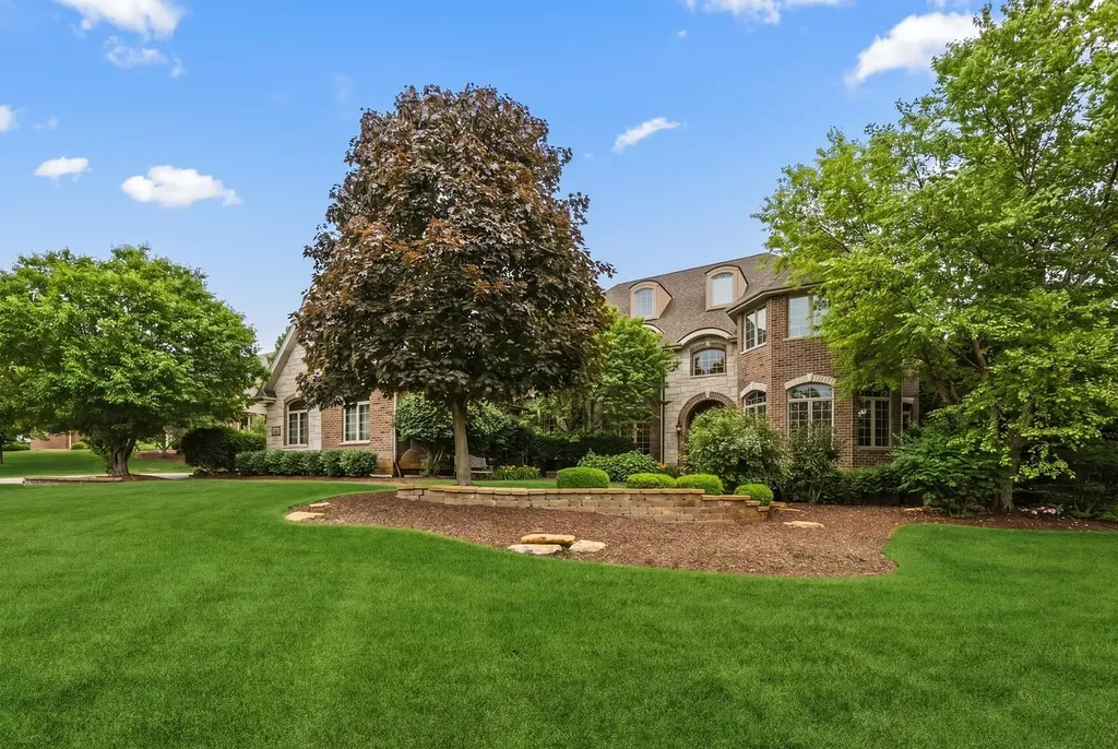17949 South Crystal Lake Drive Mokena IL 60448