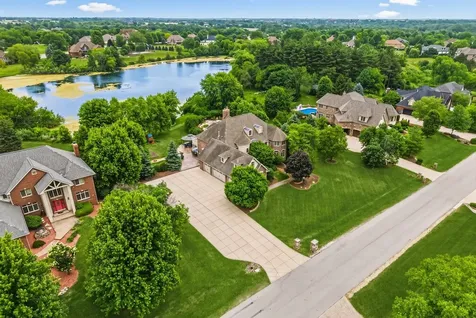 17949 South Crystal Lake Drive Mokena IL 60448