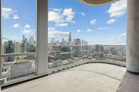 1114 West Carroll Avenue Chicago IL 60607