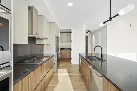 1114 West Carroll Avenue Chicago IL 60607