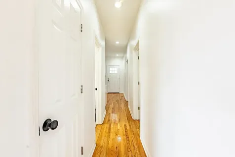 7601 South Rhodes Avenue Chicago IL 60619