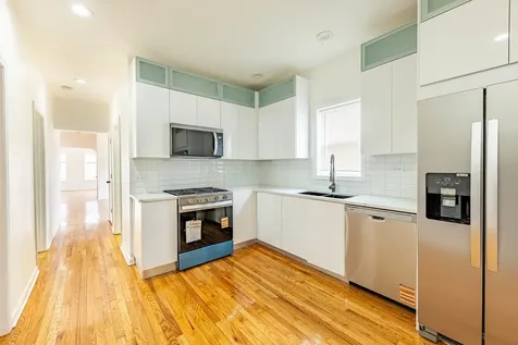 7601 South Rhodes Avenue Chicago IL 60619